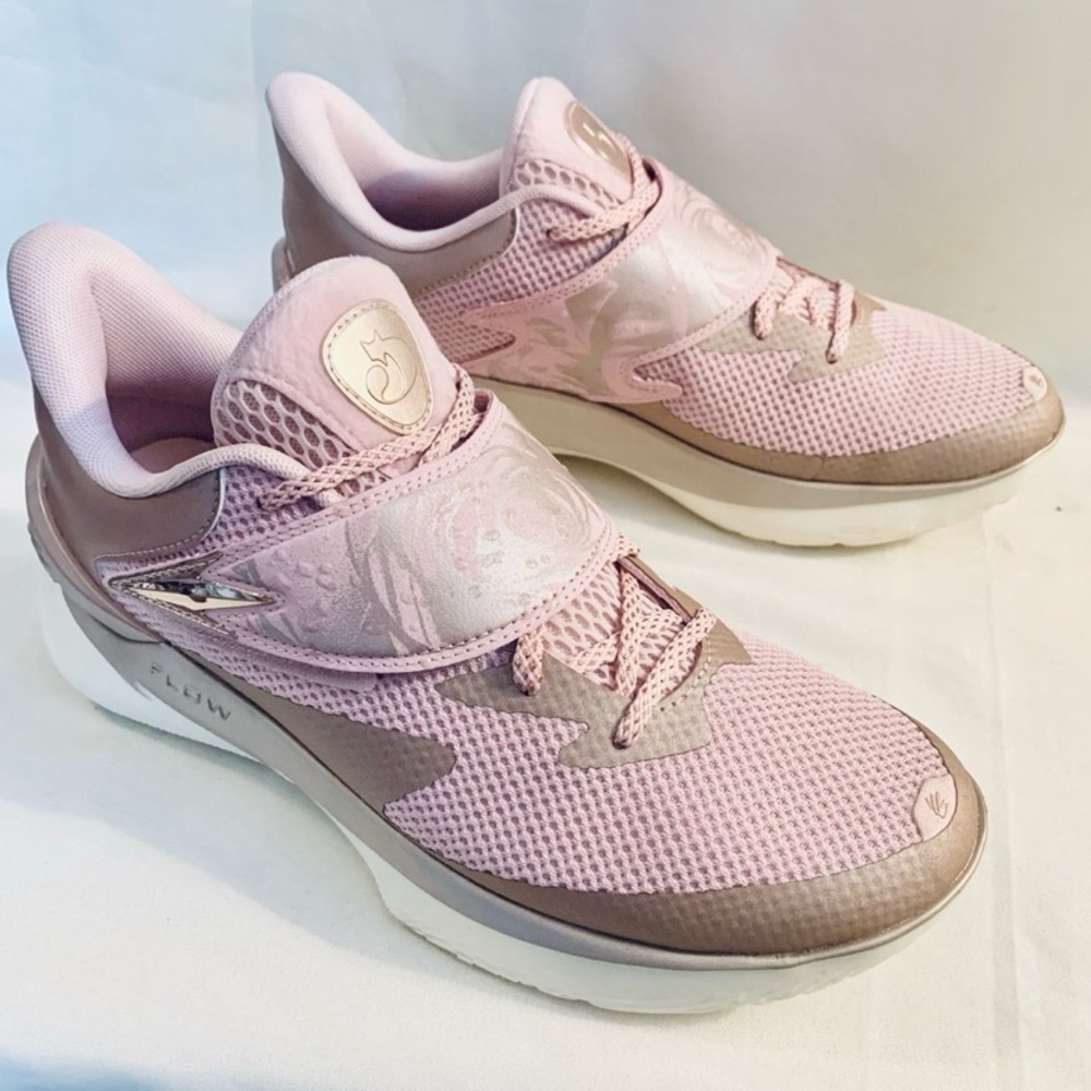 UNDER ARMOUR CURRY FOX 1 ‘Rose Sneakers